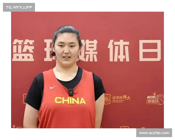 中国女篮大胜波黑!18 岁内线新星张子宇攻防统治力引爆全场 中国女篮大胜波黑!18 岁内线新星张子宇攻防统治力引爆全场